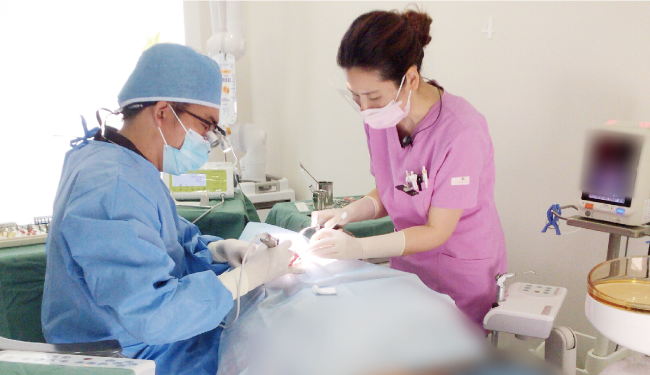 各専門分野のプロフェッショナルが連携したチーム医療の実践